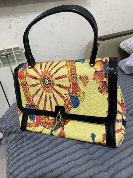 Женская сумка fashion-сегмент