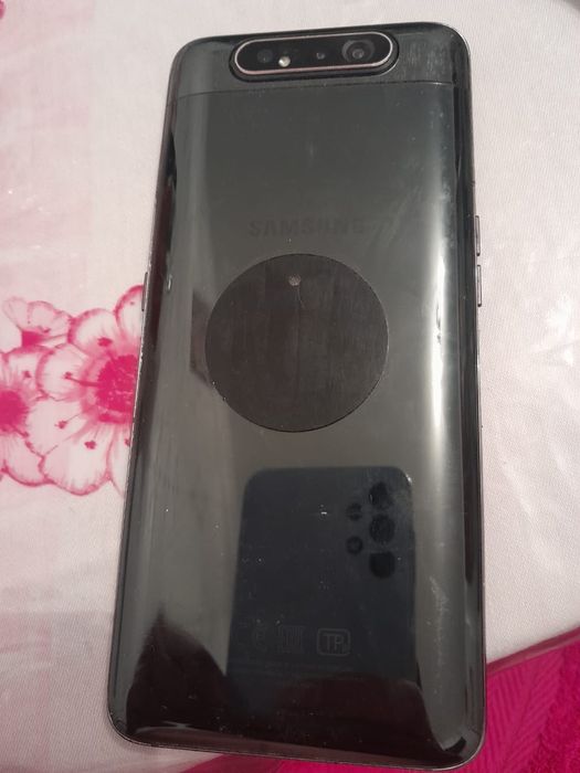 Самсунг А80 идеальный