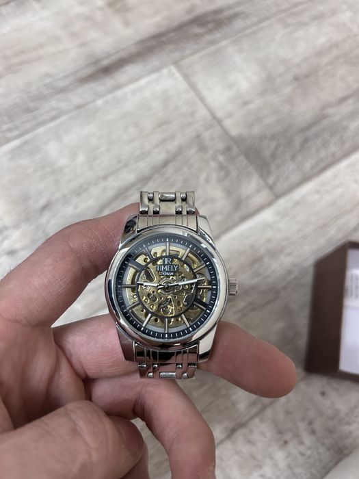 Оригинальные часы