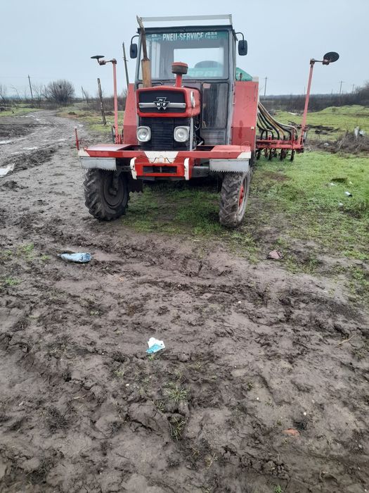 Tractor Massey Ferguson
