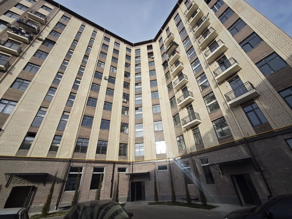 Янги новостройкадан хонадон сотилади