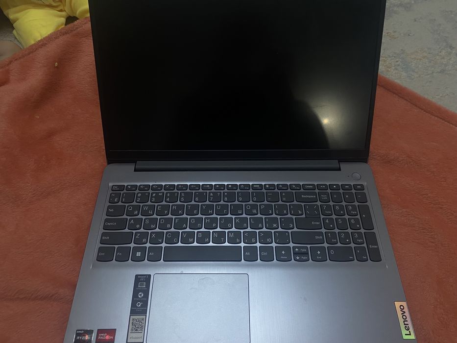 Ноутбук  Ленова.