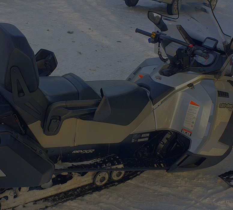 Продам снегоход BRP 1200