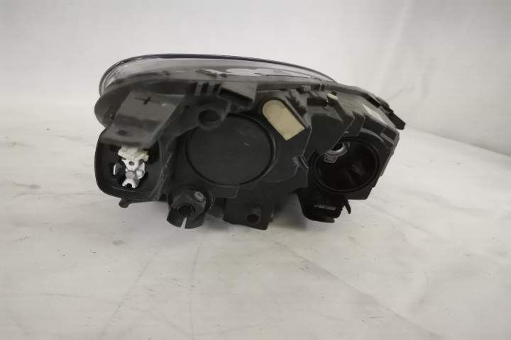 Ляв фар Оригинален Led и Халоген Счупена щипка Форд Куга 3 / Ford Kuga