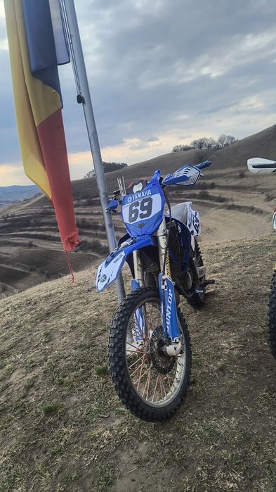 Vând Yamaha yz 125