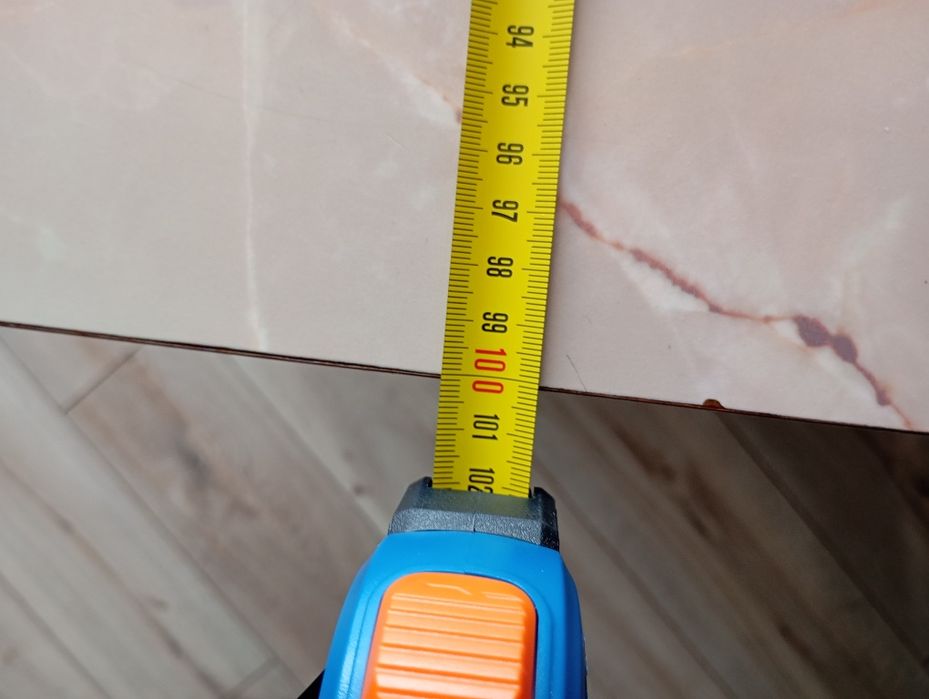 Продам стол кухонный б.у.