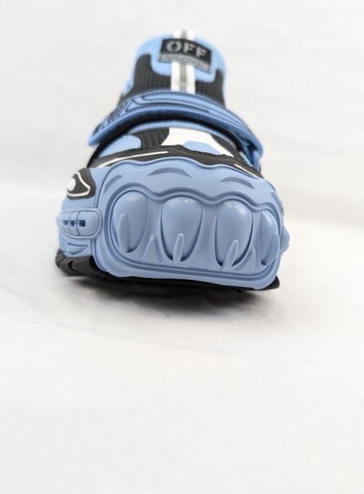 Off white off glove slip on