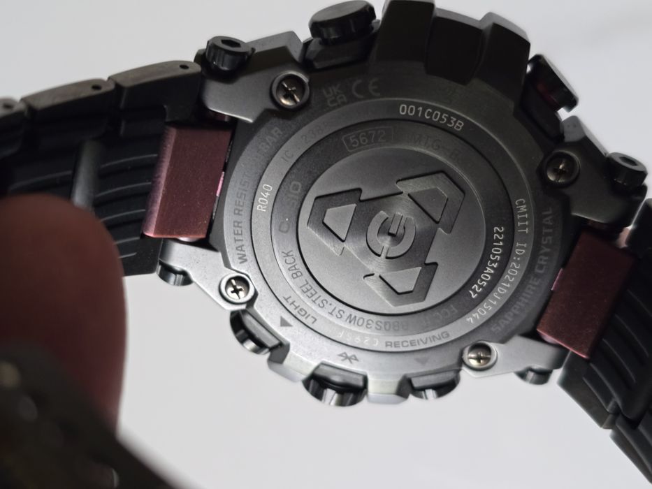 Продам часы CASIO MT-G b3000