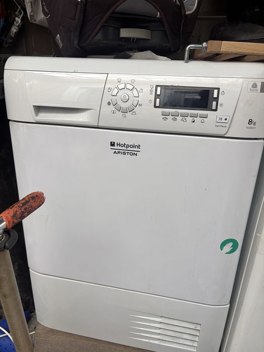 Сушильная машина Hotpoint Ariston 8 кг — рабочая