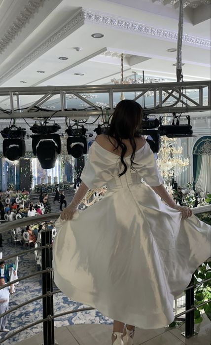 Белое платье на выпускной/вечер