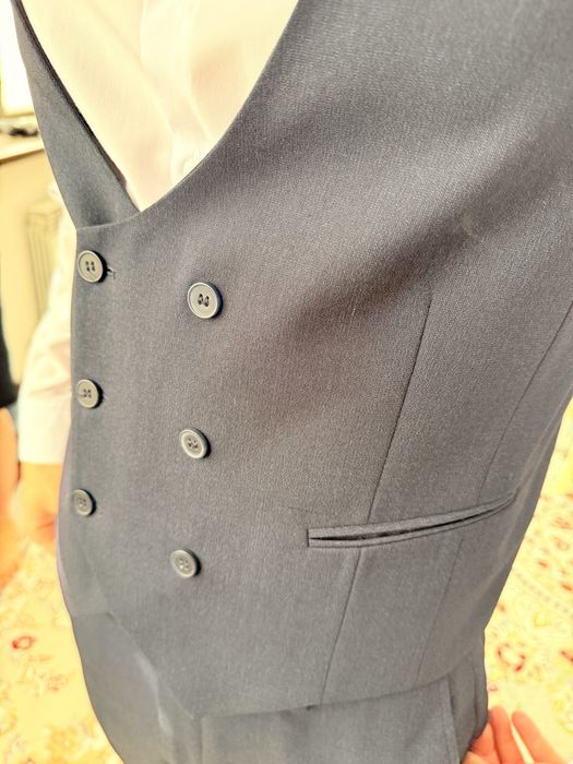 Мужской костюм (тройка)