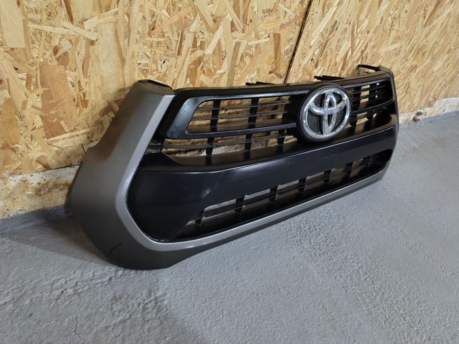 Grila Radiator Toyota Hilux an 2020-2024