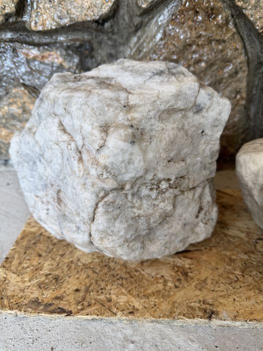 Камни  для декора