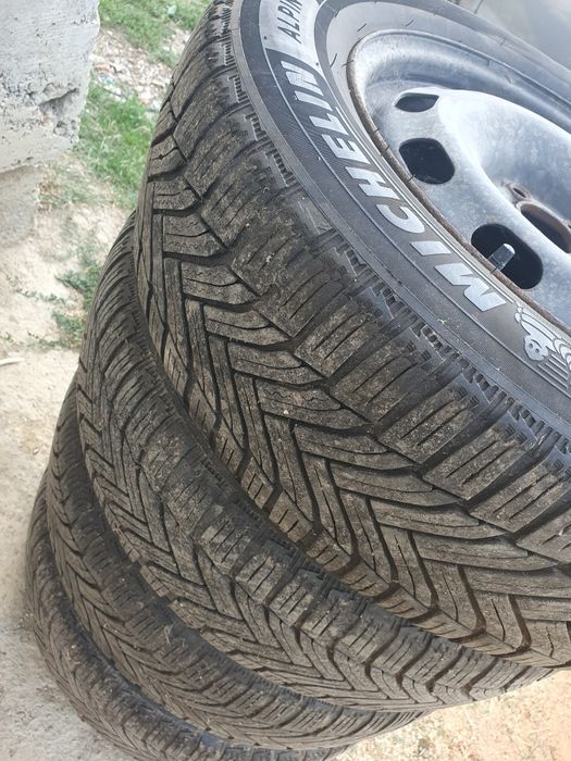 Anvelope M+S 195 65 R15 cu jante VW Bora, Golf4  5x100