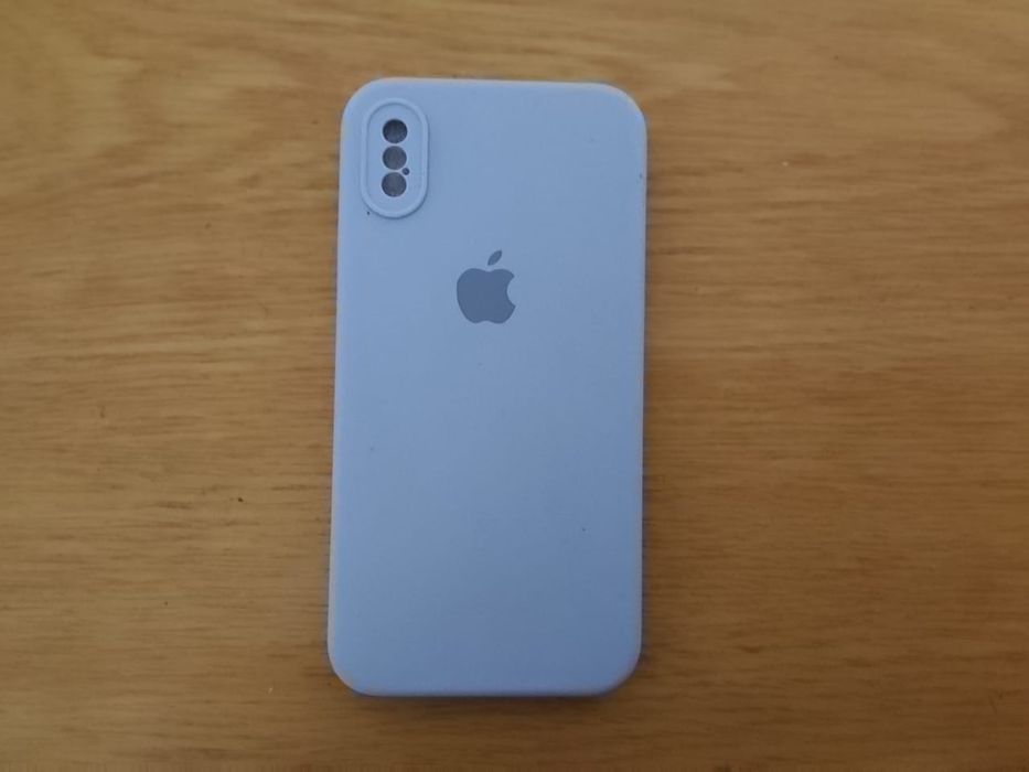 Чехол на iPhone xs голубой