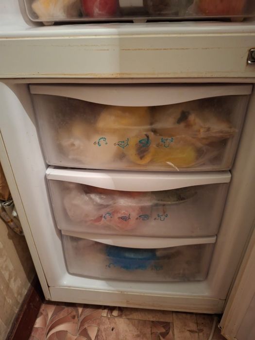 Продам холодильник