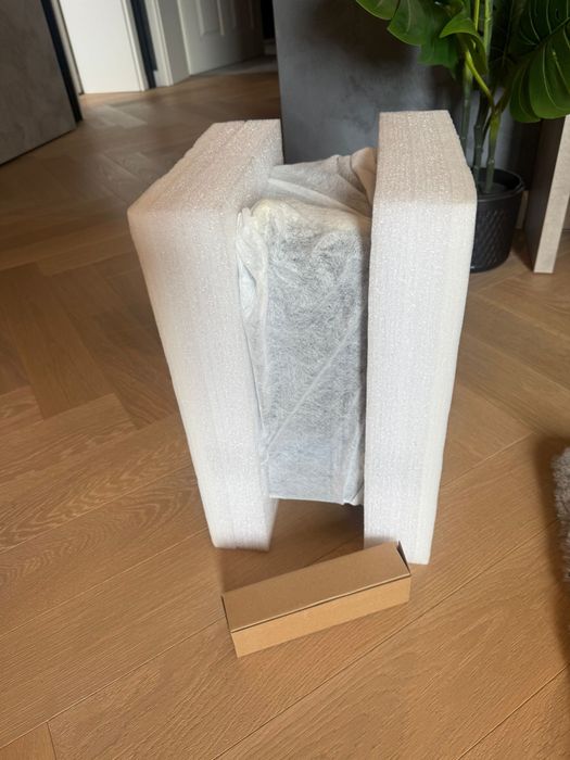 Vând McIntosh RS100 Wireless Loudspeaker