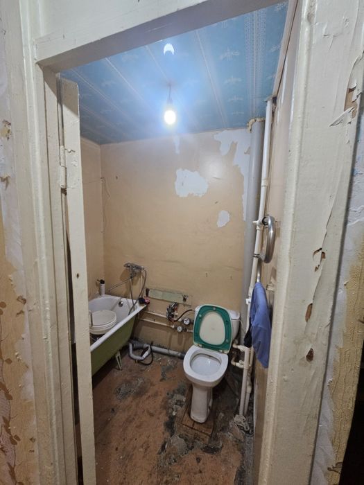 Срочно продаётся 1 комнатная квартира в городе Чирчике