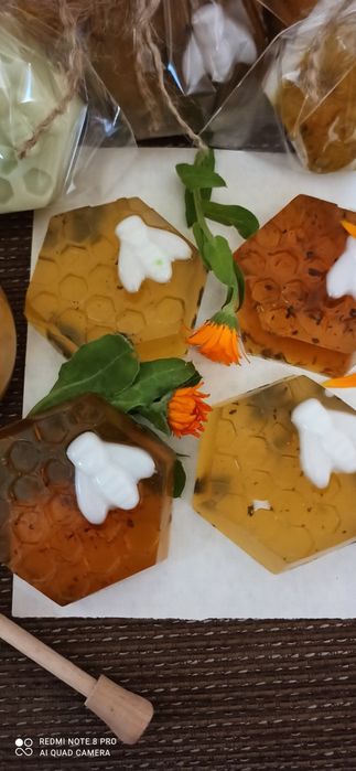 Глицеринов сапун с мед и билки