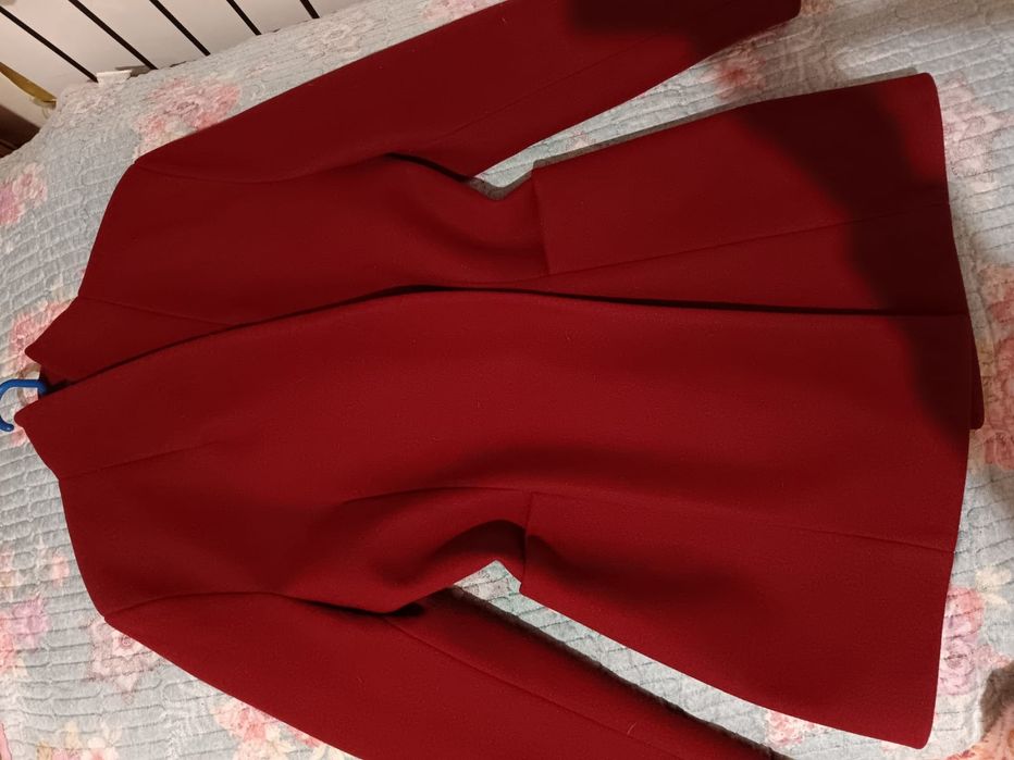 Продается новое пальто за 25000