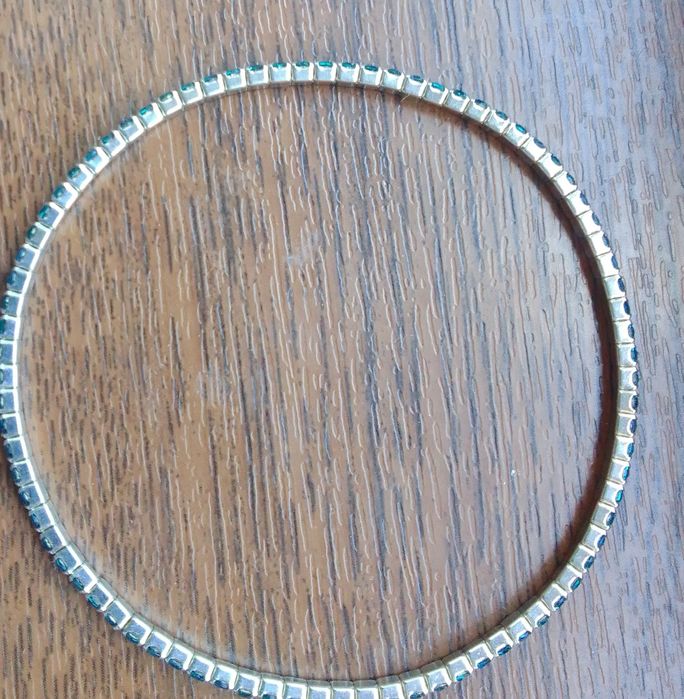 Нежно елегантно бижу