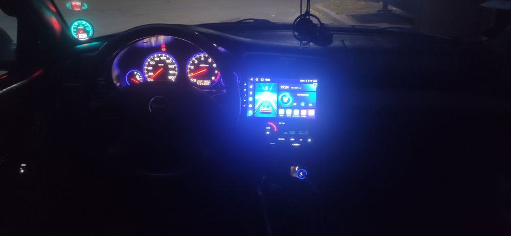 Продам Субару аутбек