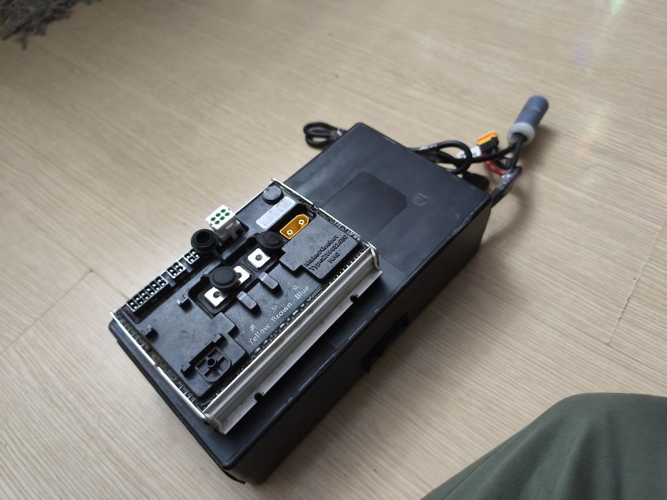 Батерия 60 волта и контролер