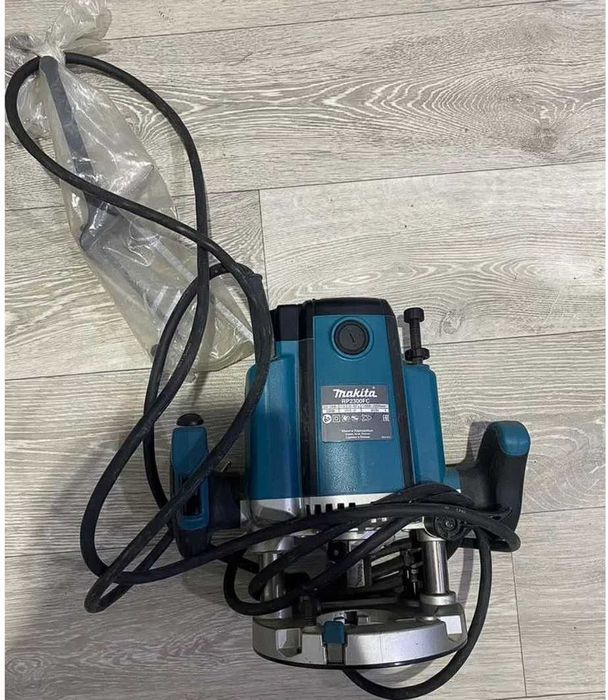 Фрезер Makita RP2300FC Оригинал