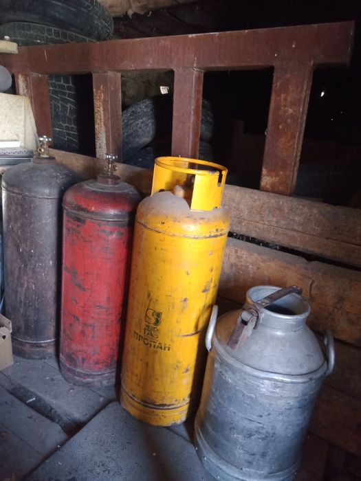 Продам Газ балон, батарея!