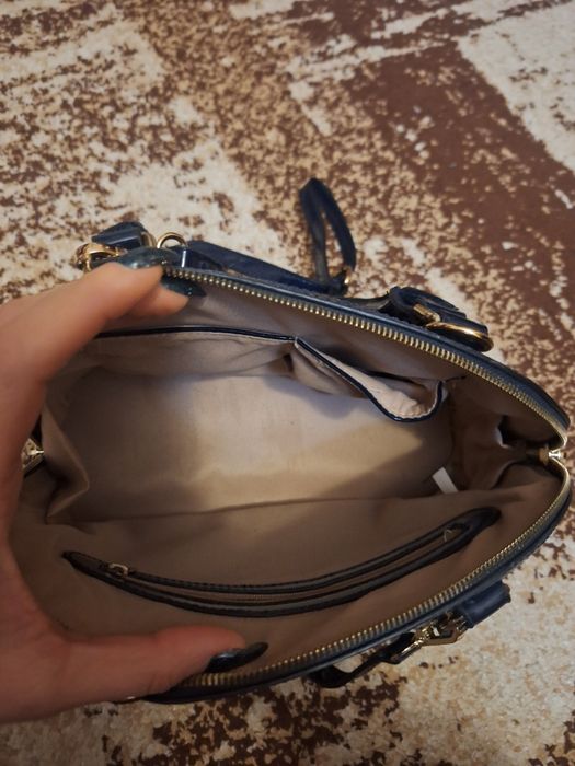 Чанта син лак като нова плюс подарък