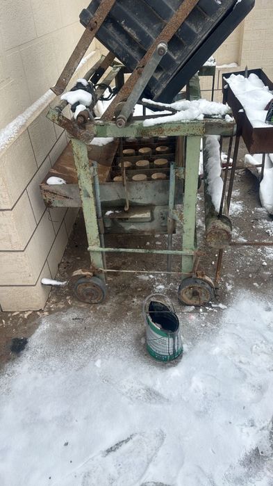 Шлакаблок апарат