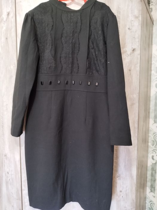 Женское платье .