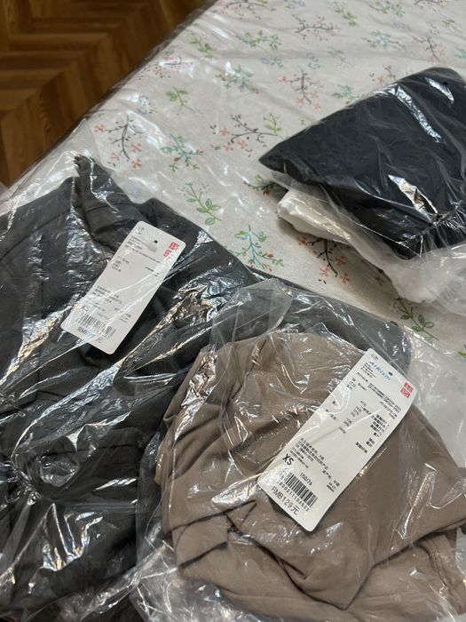 Продам футболки Юникло