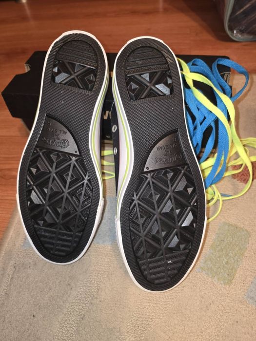 Converse Chuck  Taylor All Star Double Tongue.