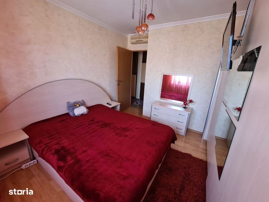 Vând apartament tipD cu 3 camere pe b-dul Nufărului vis a vis de Lotus