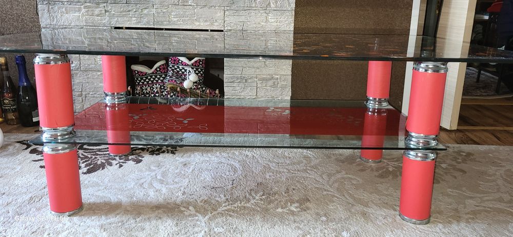 Продам столик стеклянный