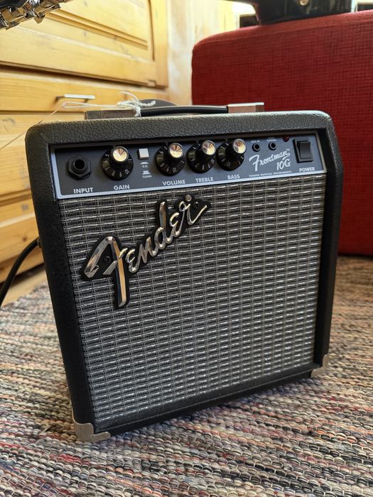 Vand chitara electrica Arrow LP, cu amplificator Fender