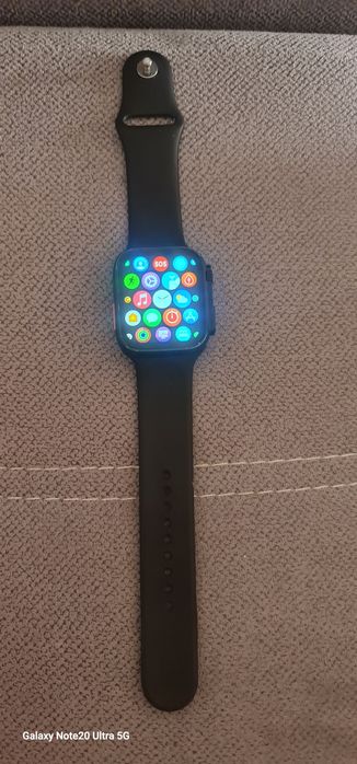 Продаются часы Смарт в отличном состоянии.