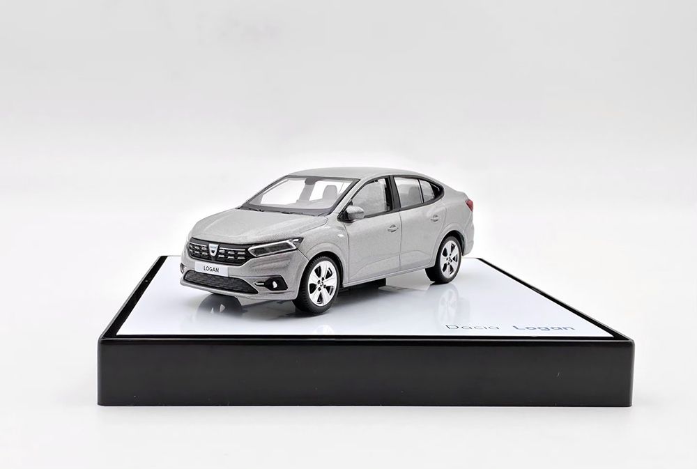 Macheta Dacia Logan 2021 1:43 Norev Dealer Pack