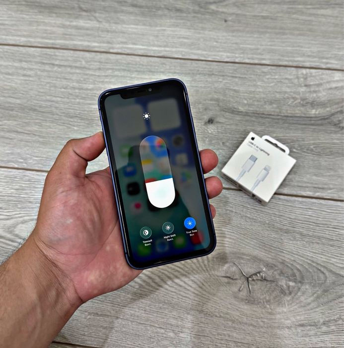 Оригинал/iphone 11/В корпусе Айфон 17 PRO