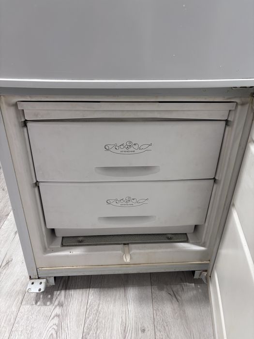 Холодильник рабочий, Бирюса