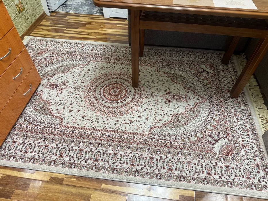 Ковер фирмы Sag в отличном состоянии