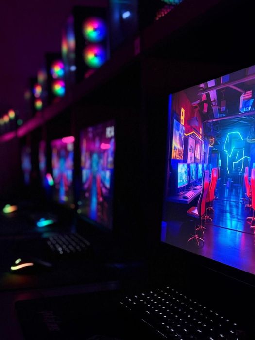 Продам компьютерный клуб