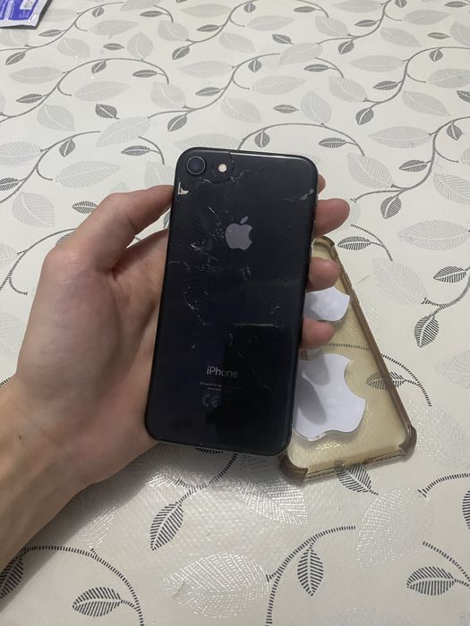 Продам Айфон  64gb