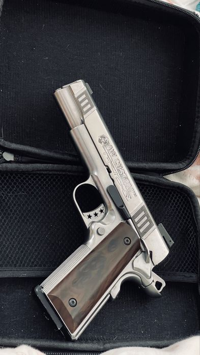 Colt 1911 aw custom air soft 1/1cu cel real