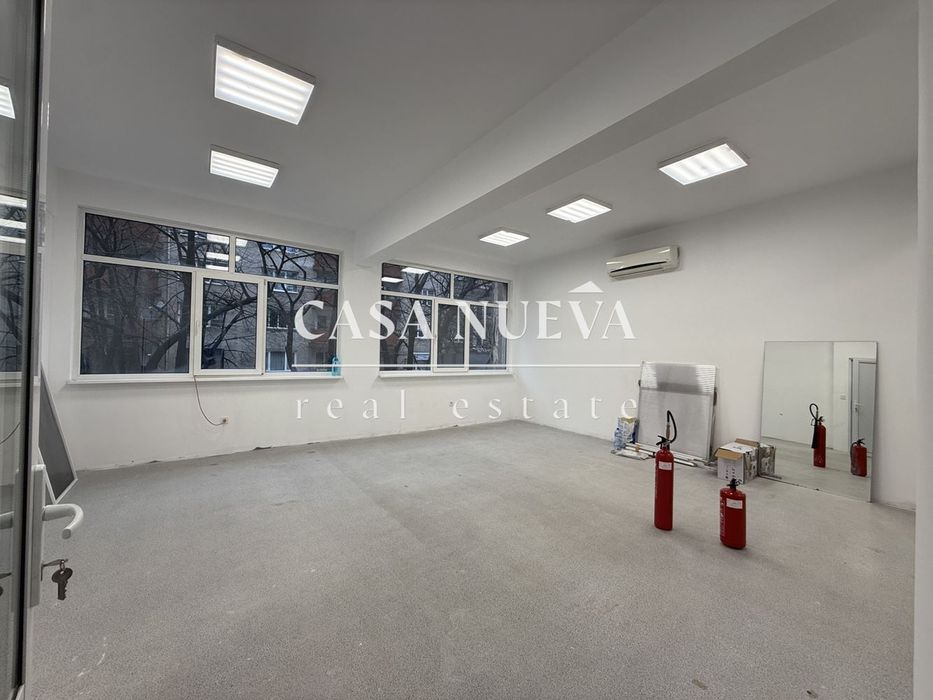 Офис в гр.Перник, Център