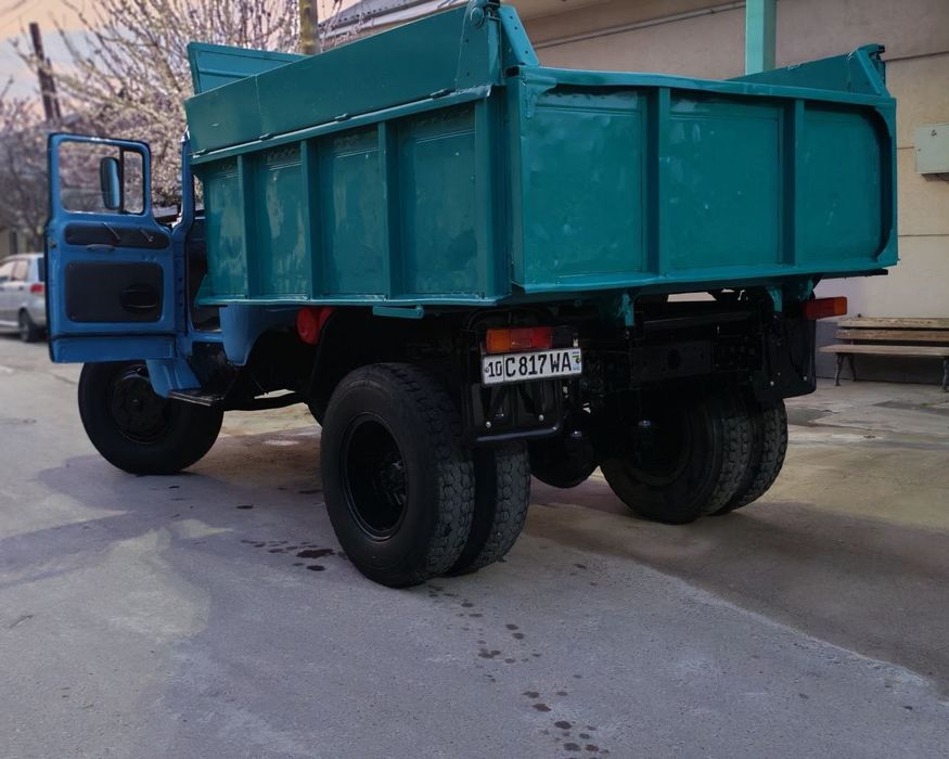 Zil samasval 4502 sotiladi