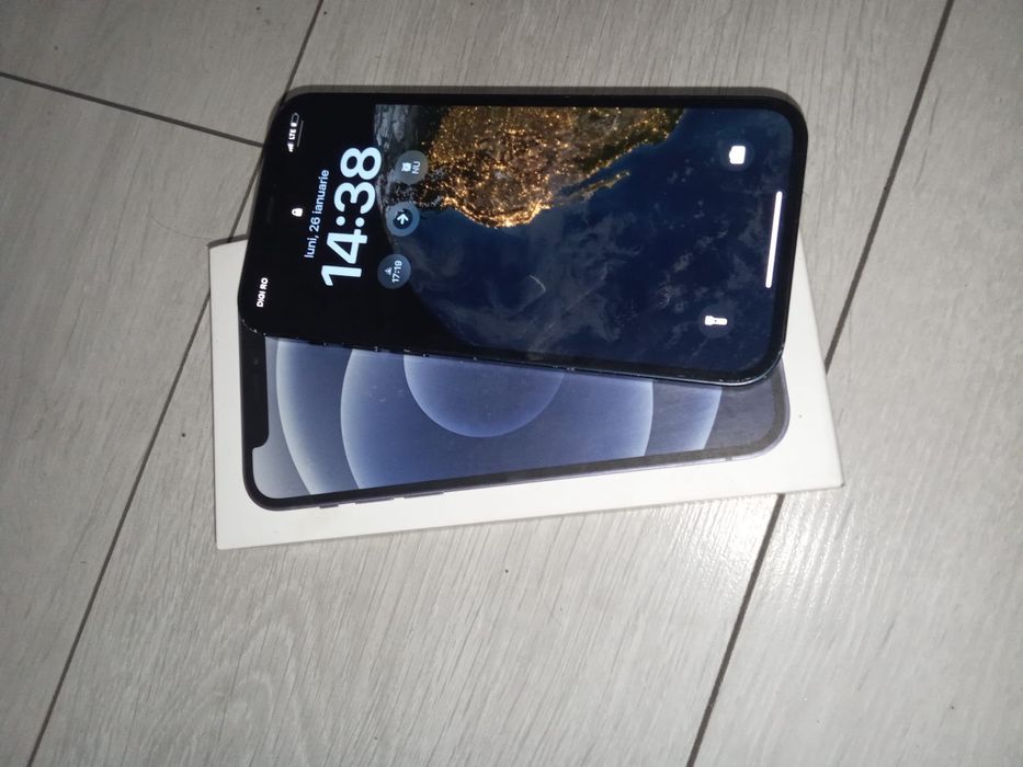 Vand iphone 12..
