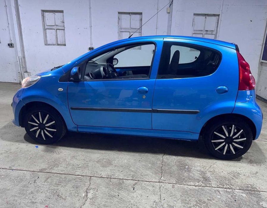 Vând Peugeot 107 din 2007