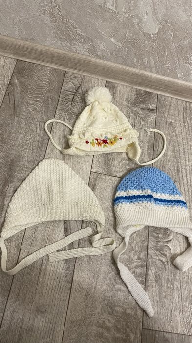 Продам комбез теплый, шапки